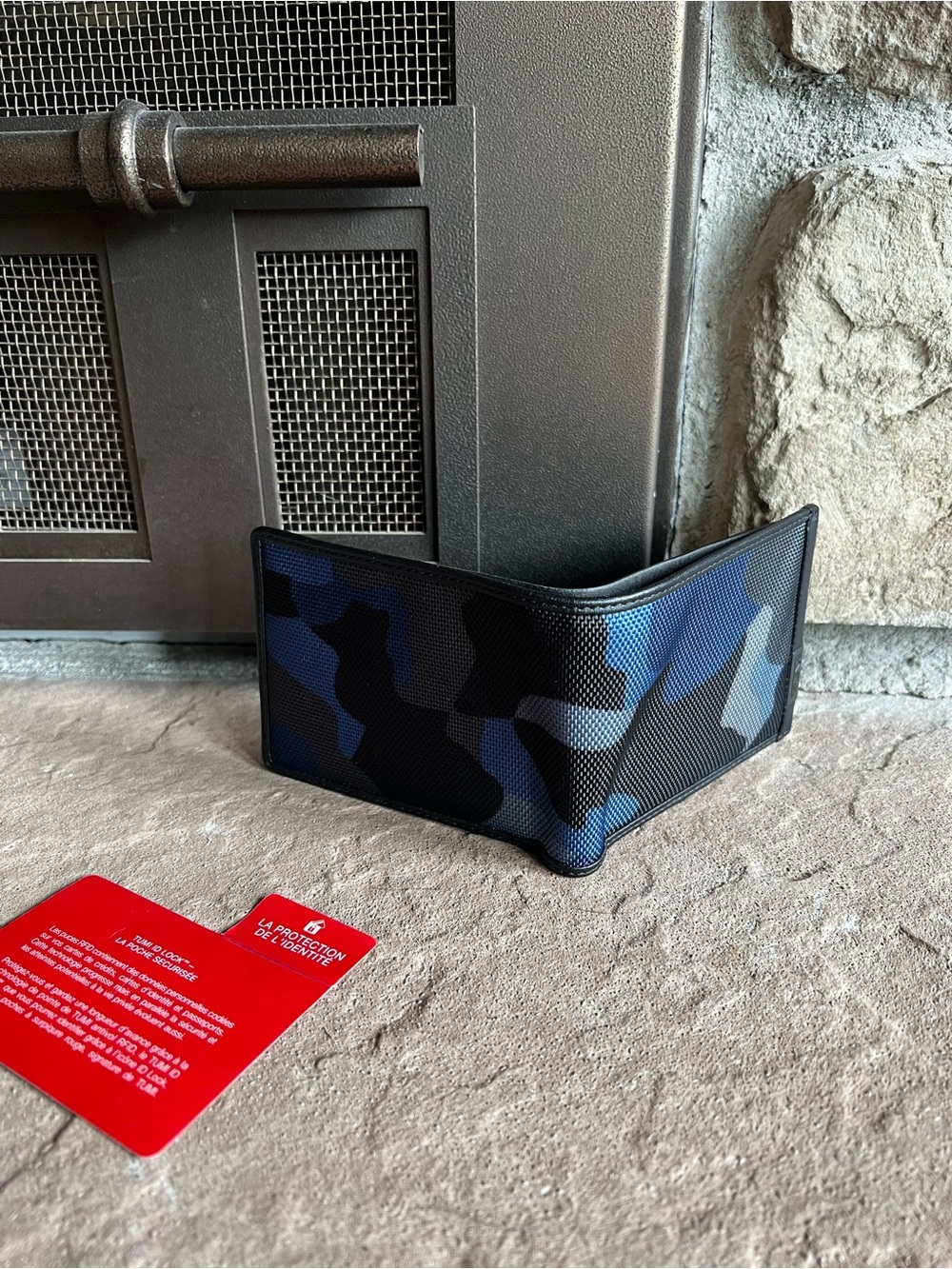 Tumi Men's Blue & Black Camo Bifold Card Holder - Picture 5 of 5